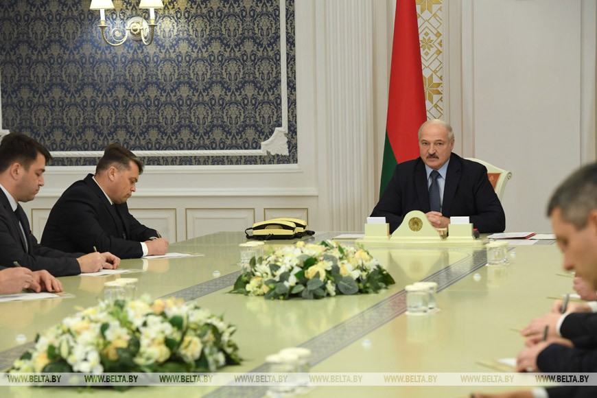 Люди, экономика и профессионализм - Лукашенко дал наказы новым руководителям местной вертикали