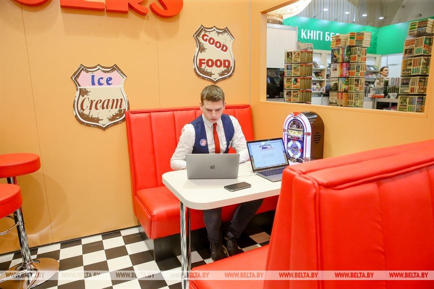 Репортаж: Праздник чтения, или Чем удивит посетителей книжная выставка в Минске