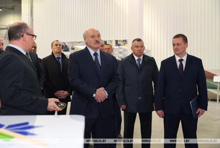 Об экономике, строительстве, коронавирусе и поддержке людей — о чём говорил Лукашенко на "Белгипсе"