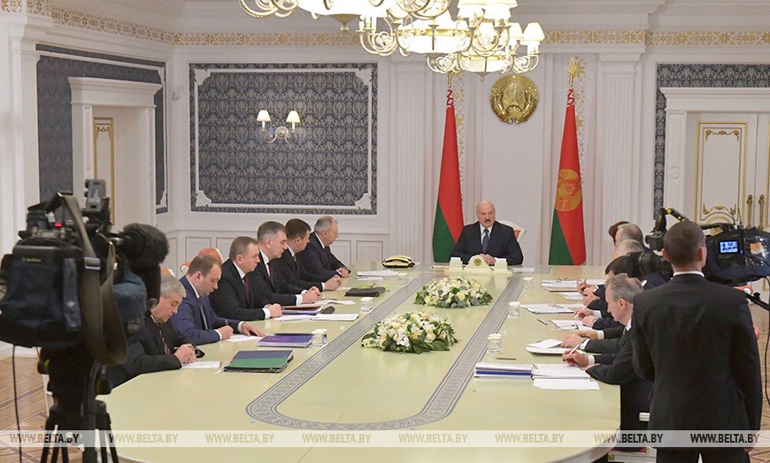 Поставки и логистика - Лукашенко собрал совещание по нефти