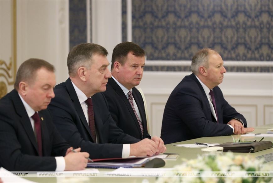 Поставки и логистика - Лукашенко собрал совещание по нефти