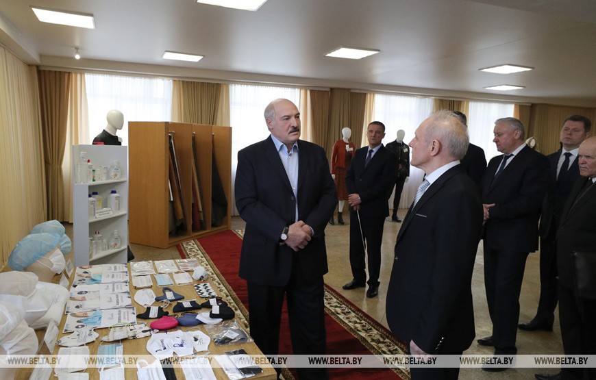 "Все хотят укусить Беларусь" — Лукашенко прокомментировал критику подходов к борьбе с коронавирусом