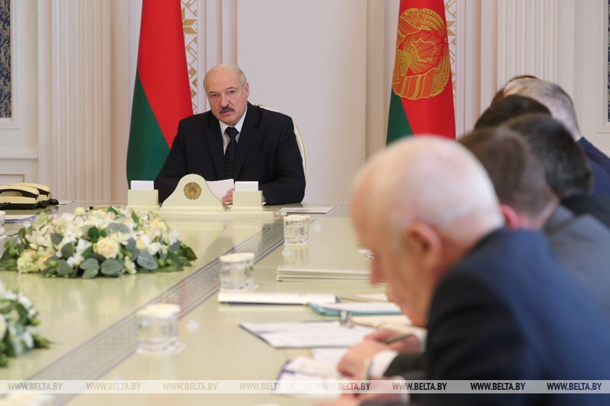 Лукашенко: экономика и жизнь людей — вопрос номер один