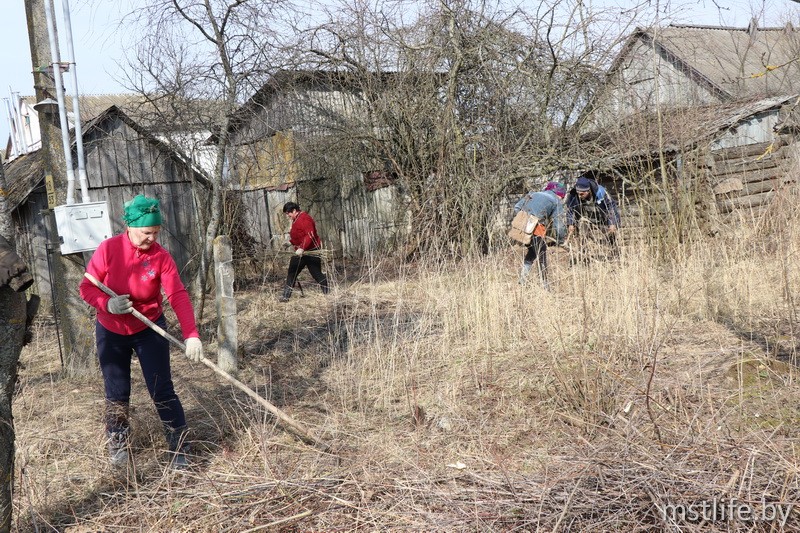 Как жители Сапрыновичского сельсовета готовятся к юбилею аг. Рязанцы и благоустраивают свою территорию