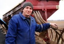 В Мстиславском районе идёт сев льна