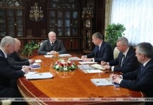 Нет дефицита и ажиотажа — Лукашенко доложили о ситуации на потребительском рынке и ценообразовании Президент Беларуси