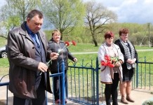 В Башарах открыли мемориальную доску погибшим воинам на братской могиле