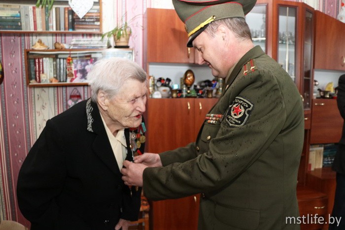 Председатель райисполкома поздравил ветеранов с 75-летием Великой Победы
