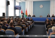 Лукашенко провёл встречу с активом Гродненской области