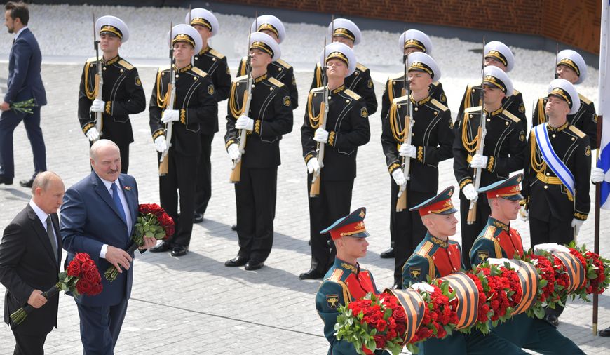 "Он всегда будет символом нерушимой дружбы" — Лукашенко принял участие в открытии мемориала подо Ржевом