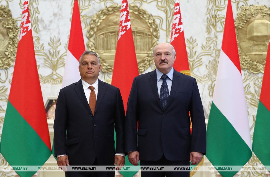 "В формате живого общения" — Лукашенко рассказал о политико-экономических итогах встречи с Орбаном