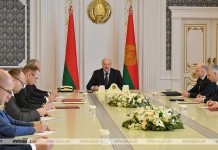 Лукашенко: текущие трудности решим, но с 2021 года надо прирастать среднемировыми темпами