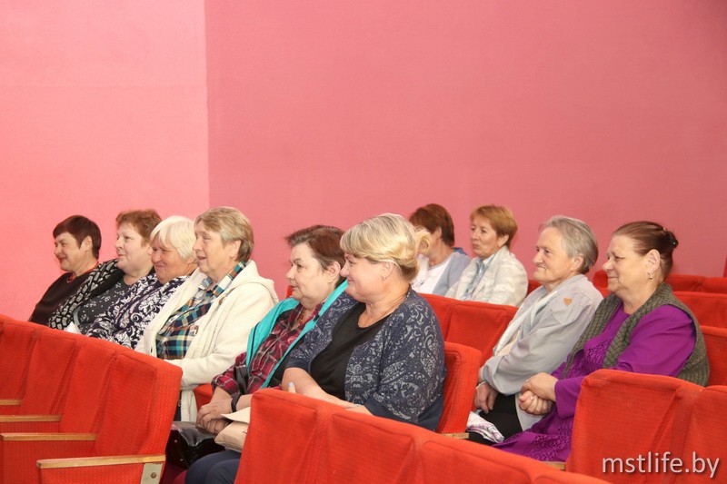 Жители Подсолтова задали вопросы представителям районной власти