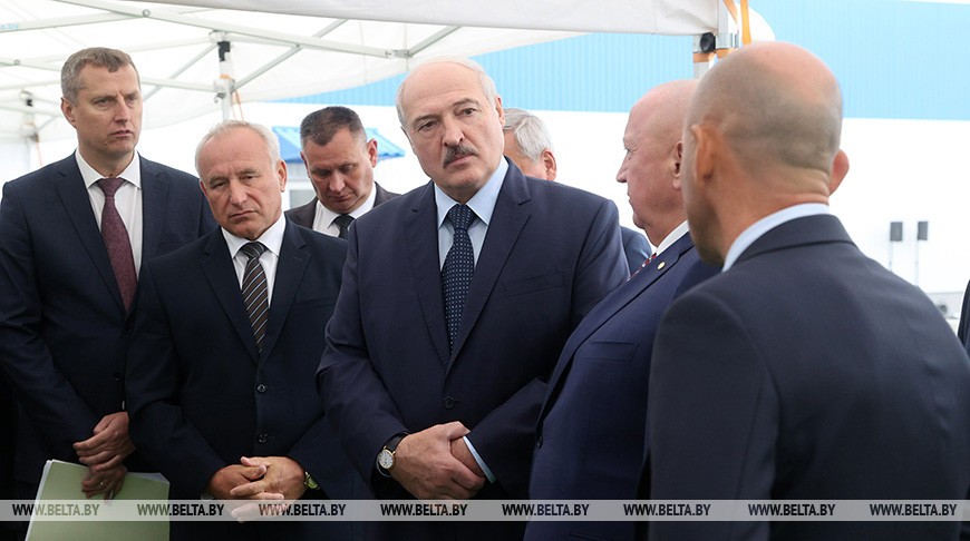 Лукашенко об эффективности работы предприятий: меня волнуют люди