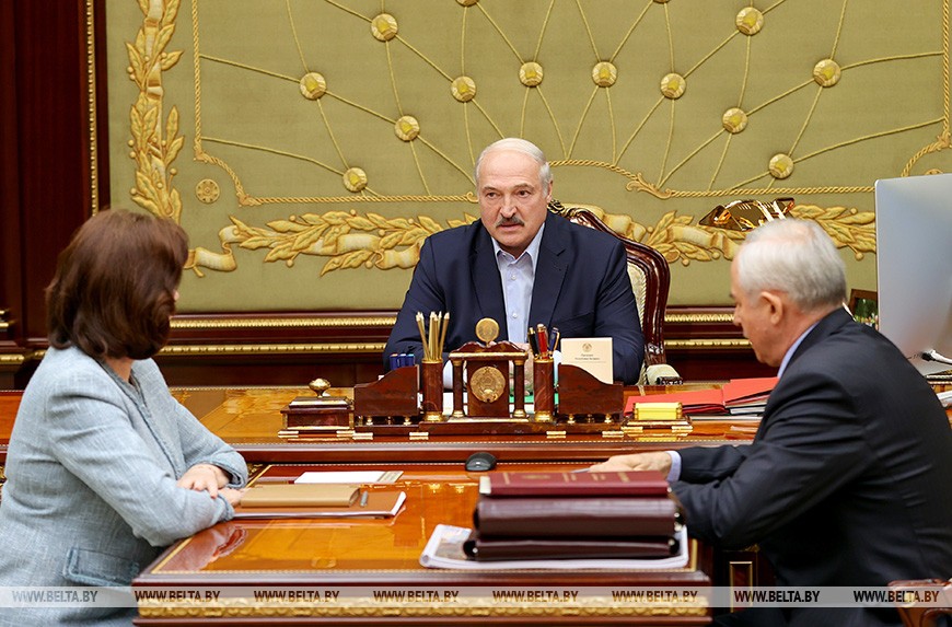 Лукашенко поручил оказать поддержку избиркомам и позаботиться об обеспечении безопасности их работы