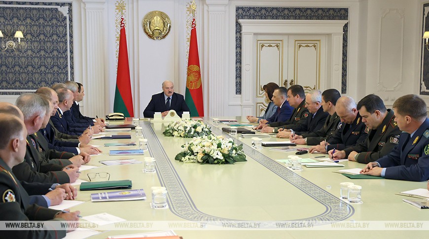 "У нас достаточно ресурсов, чтобы защитить людей" — Лукашенко о безопасности во время выборов