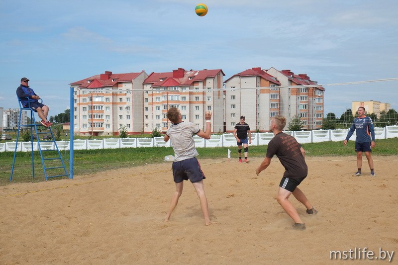 В Мстиславском районе определили лучшую команду по пляжному волейболу