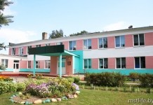 Кому разрешат пользоваться телефонами в школе