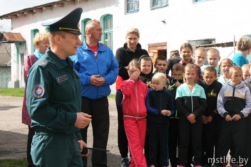 В Мстиславле эвакуировали детей и педагогов школы-интерната