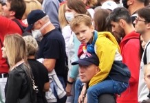 Дети на митинге