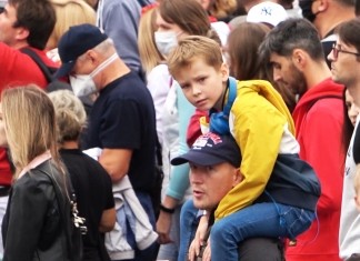 Дети на митинге