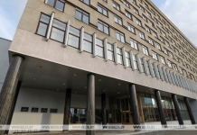 Минздрав разъяснил, кто относится к контактам первого и второго уровней по COVID-19