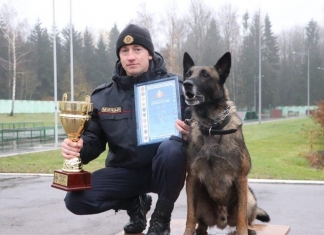 Антон Крупень и его служебная собака Брюс