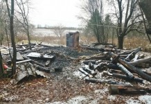 Осталась только печь. В деревне Быстрица произошёл пожар