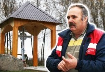 В деревне Галковичи Мстиславского района бывшие жители установили каплицу.  Идея увековечить память о населённом пункте — мстиславчанина Леонида Галковского.