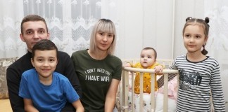 От знакомства «ВКонтакте» до статуса многодетной семьи. История мстиславчан Дениса и Юлии