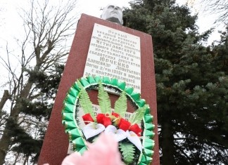 В Мстиславле возложили цветы в канун Дня Великой Октябрьской революции