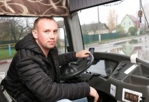 Водитель из Мстиславля Владимир Юрченков награждён Грамотой отраслевого профсоюза