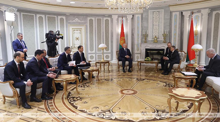 Лукашенко провёл встречу с главой Международной федерации хоккея Рене Фазелем