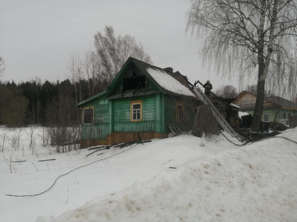 В Мстиславле на улице Смоленской горел жилой дом