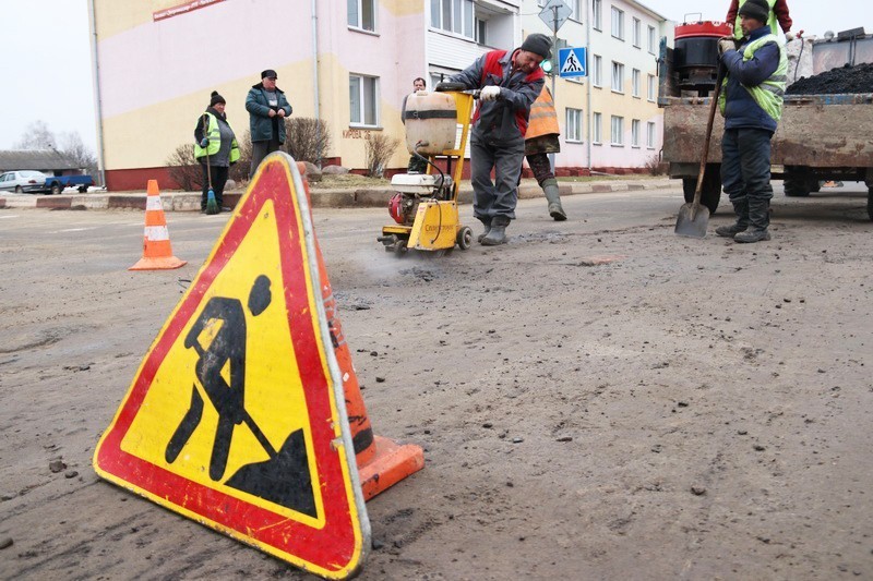 Где будут ремонтировать дорогу и удалять аварийные деревья.