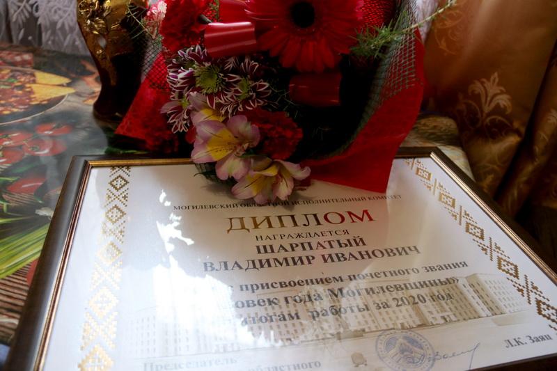 За какие трудовые успехи автогрейдеристу ДРСУ №174 было присвоено звание «Человек года Могилёвщины»