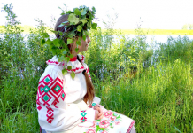 Молодёжь района активно включилась в конкурс «Селфи&фото с вышиванкой»