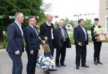 Дмитрий Пимошенко и Андрей Тесля вручили подарки воспитанникам школы-интерната