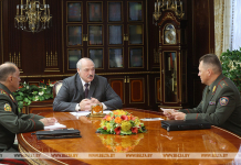 Александр Лукашенко принял с докладом главу МЧС