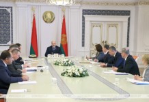 Лукашенко о санкциях: простые семьи не должны пострадать из-за беглых предателей и их западных кураторов