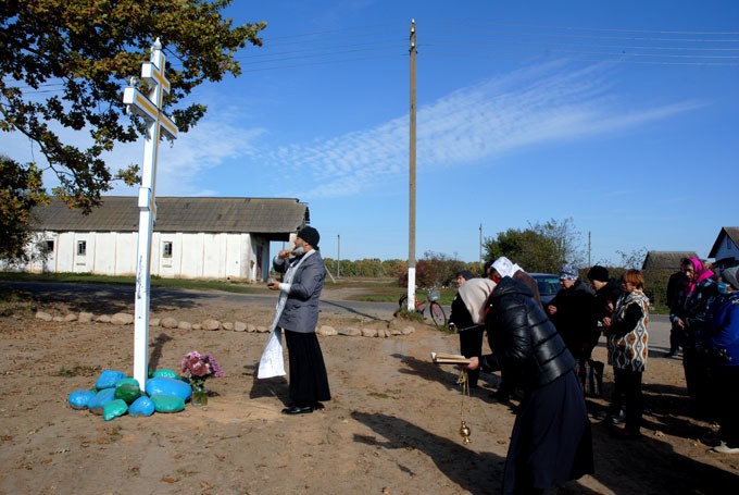 В аг. Мушино Мстиславского района освятили поклонный крест