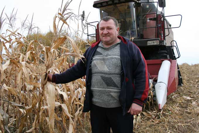 Аграрии района продолжают уборку кукурузы