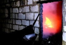 В деревне Лютня горел сарай