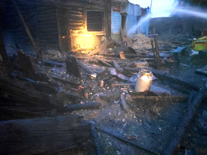 В Пячковичах горел жилой дом