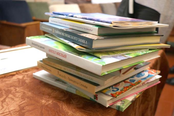 Книги в подарок от издательского дома «Звезда» вручили воспитанникам школы-интерната