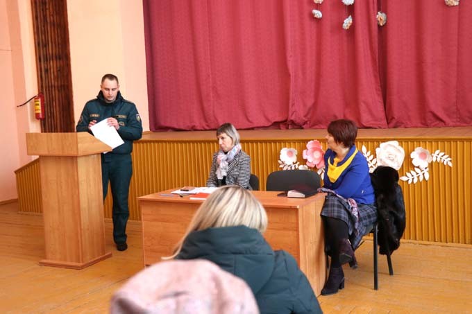Кто в Мстиславском районе помогает соискателям найти работу