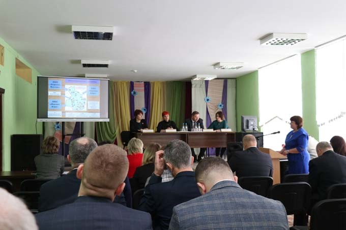 Представители органов территориального общественного самоуправления Мстиславского района поделились опытом работы с депутатами области