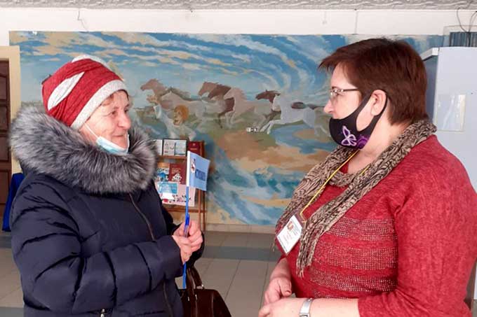Ветераны труда агропромышленной отрасли досрочно голосуют на референдуме по внесению изменений в Конституцию Беларуси