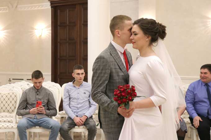 22 февраля 2022 года в Мстиславле семь пар стали мужем и женой