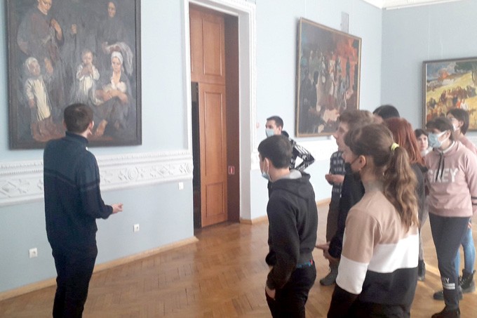 Школьники Мстиславщины познакомятся с выставочным проектом «Нам жить и помнить…»